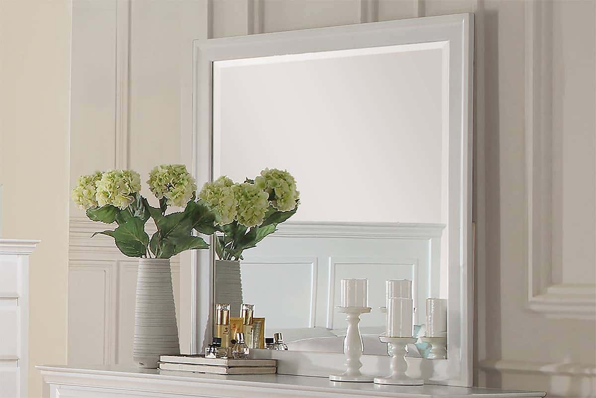 Mirror White