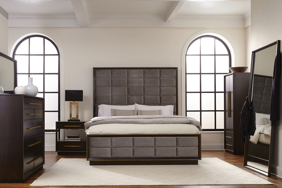 Durango California King Bed Smoked Peppercorn Grey